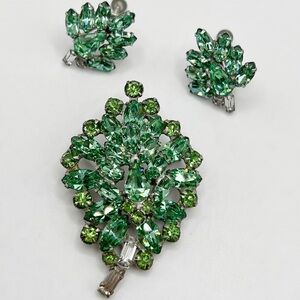 Vintage Uranium Glass Brooch Set